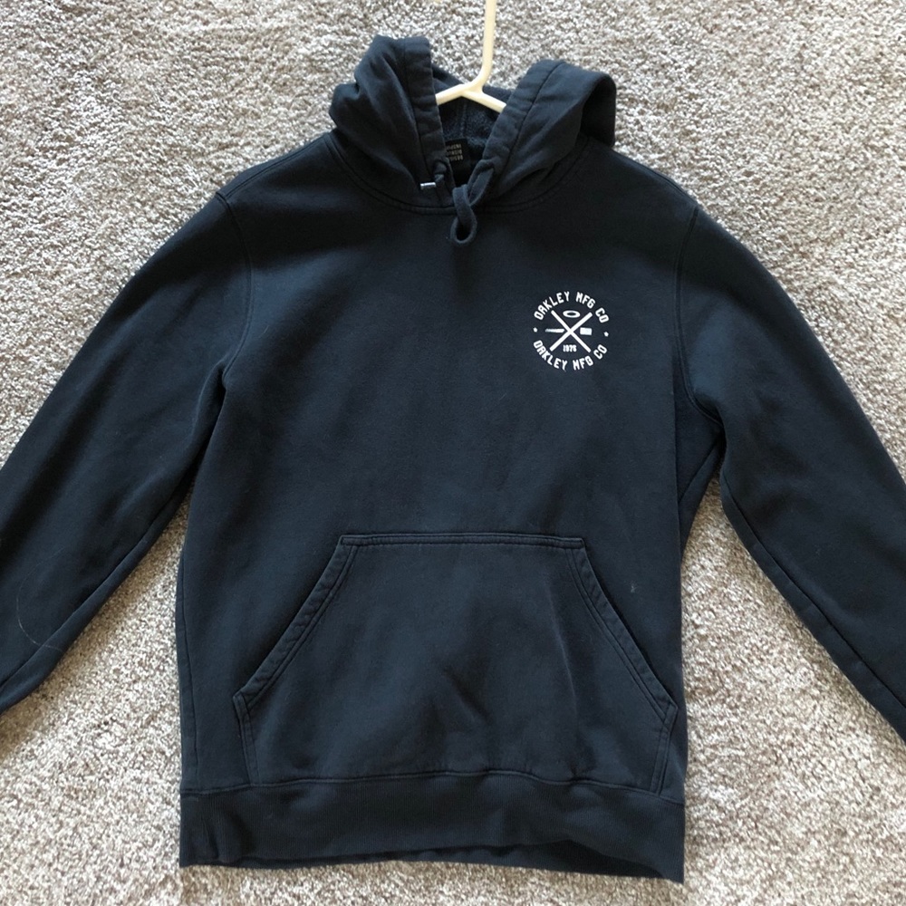 Oakley sweatshirt